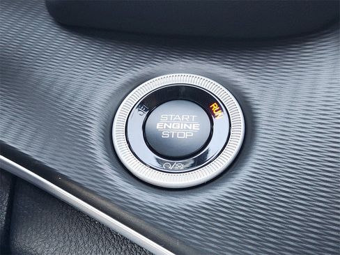 New 2025 Jeep Grand Cherokee Altitude image 16