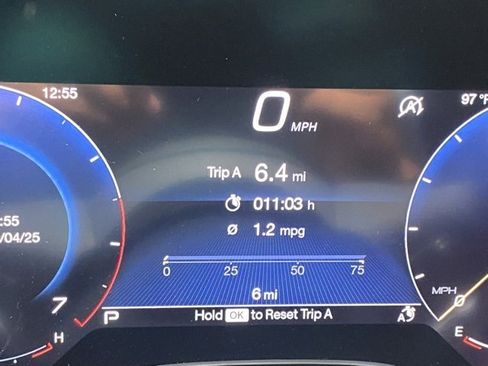 New 2025 Maserati Grecale GT image 26