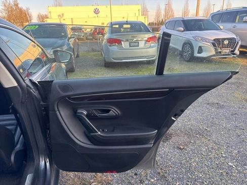 Used 2017 Volkswagen CC Sport image 17