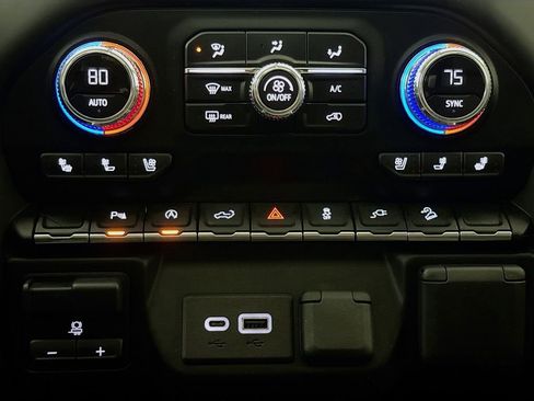 Used 2021 GMC Sierra 1500 Denali image 15