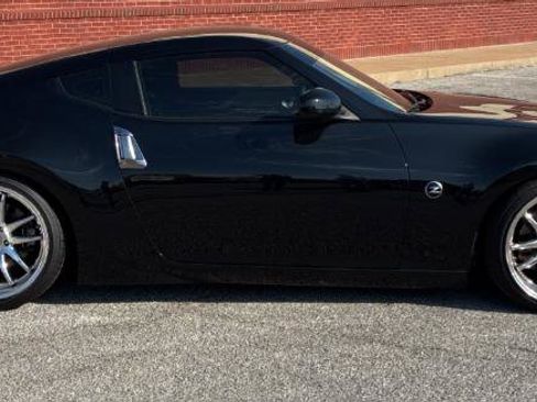 Used 2020 Nissan 370Z Coupe image 3