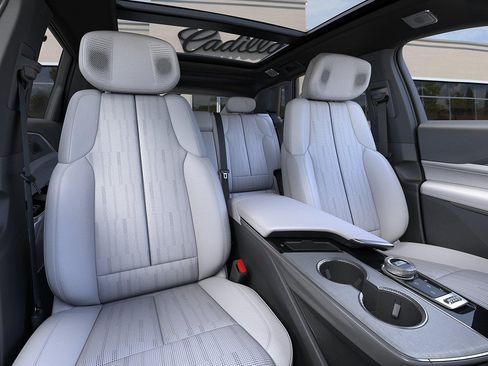 New 2027 Cadillac Lyriq Premium Sport AWD/4WD image 16
