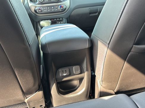 Used 2021 Chevrolet Colorado Z71 w/ Safety Package image 18