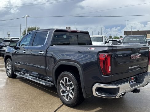 Used 2025 GMC Sierra 1500 SLT w/ SLT Premium Plus Package AWD/4WD image 10
