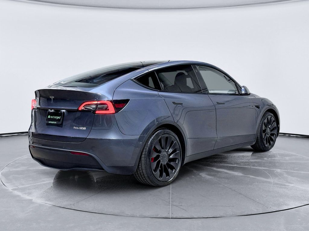 Used 2022 Tesla Model Y Performance AWD/4WD image 3