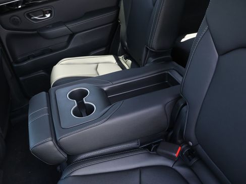 New 2026 Honda Pilot EX-L image 16