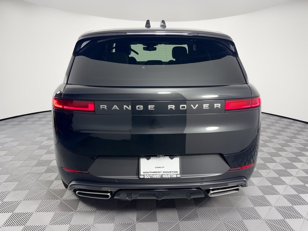 New 2027 Land Rover Range Rover Sport SE AWD/4WD image 11