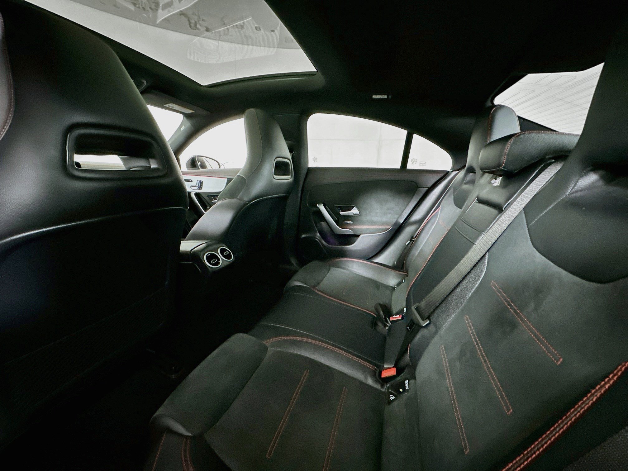 Used 2023 Mercedes-Benz CLA 250 4MATIC image 24