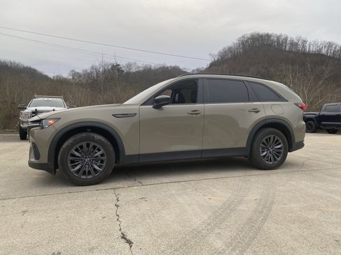 Used 2025 MAZDA CX-70 3.3 Turbo w/ Preferred Package image 2