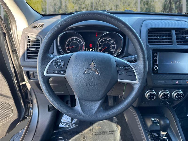 Used 2025 Mitsubishi Outlander Sport ES AWD/4WD image 18