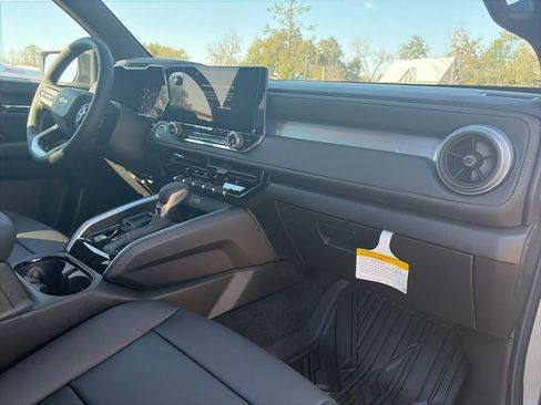 New 2026 Chevrolet Colorado LT w/ LT Convenience Package image 10