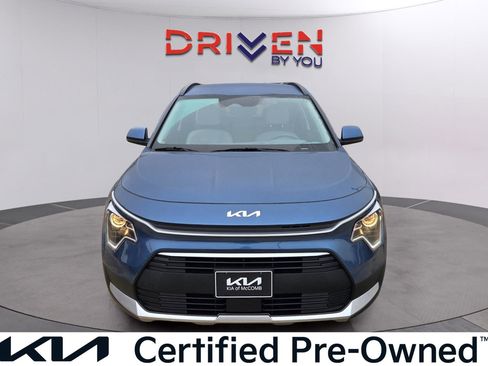 Used 2025 Kia Niro EX image 8