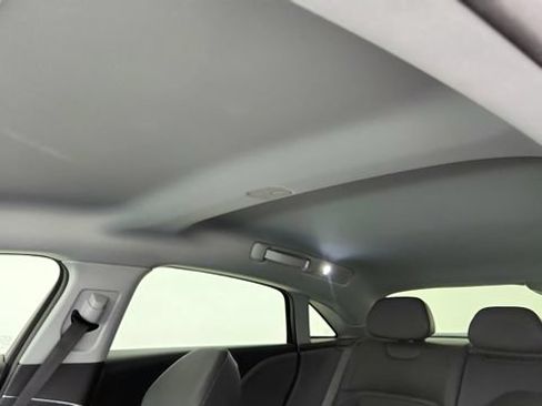 Used 2025 Lucid Air Pure RWD image 72
