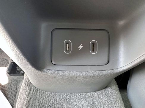 Used 2025 Hyundai Elantra Sport FWD image 13