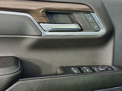 Used 2024 Chevrolet Silverado 1500 LT image 19