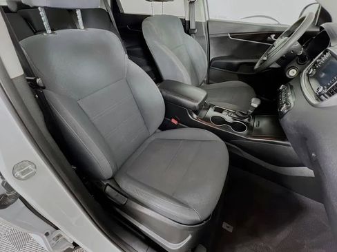 Used 2019 Kia Sorento L image 27