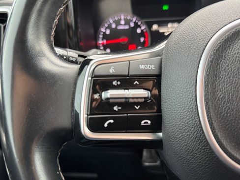 Used 2022 Kia Sorento SX image 18