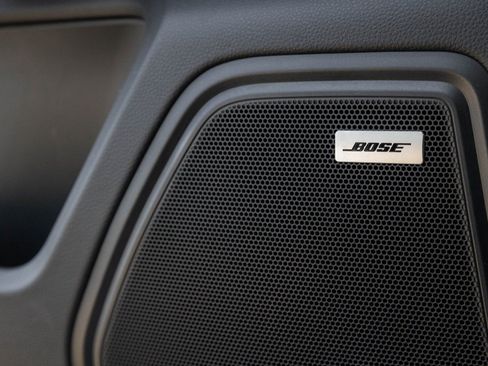 Certified 2026 Porsche Macan image 20