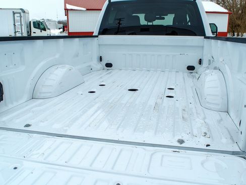 Used 2023 Ford F350 XLT image 5