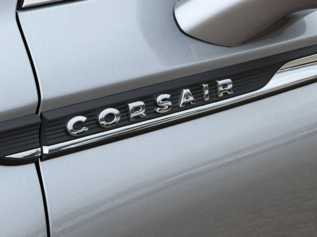 Certified 2022 Lincoln Corsair Reserve w/ Equipment Group 201A AWD/4WD image 10