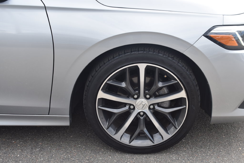 Used 2022 Honda Civic Touring image 8