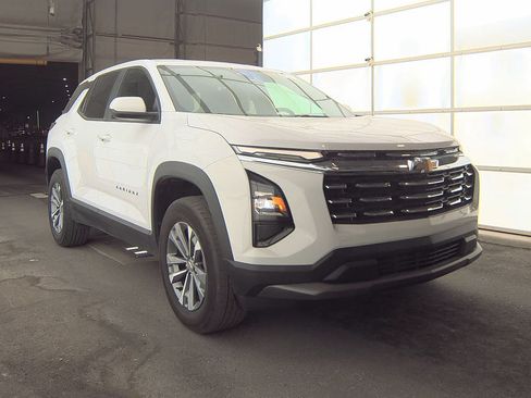 Used 2025 Chevrolet Equinox LT FWD image 55