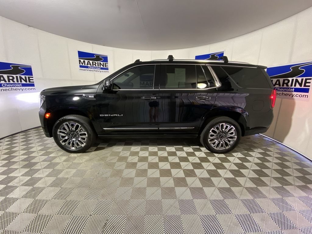 Used 2024 GMC Yukon Denali Ultimate AWD/4WD image 10