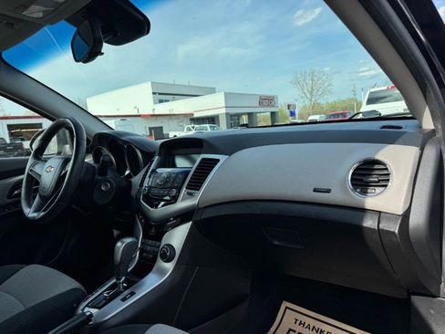 Used 2011 Chevrolet Cruze LS w/ Connectivity Package FWD image 19