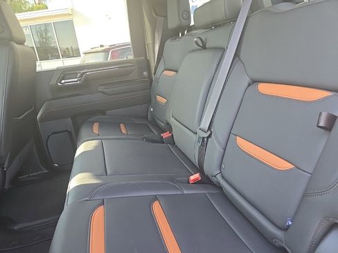 Used 2024 GMC Sierra 2500 AT4 w/ AT4 Preferred Package image 26