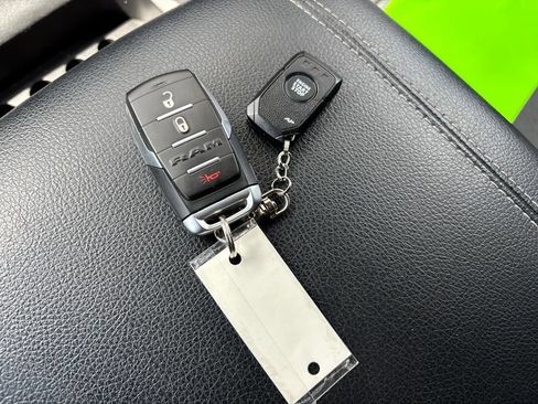 Used 2019 RAM 1500 Big Horn AWD/4WD image 34