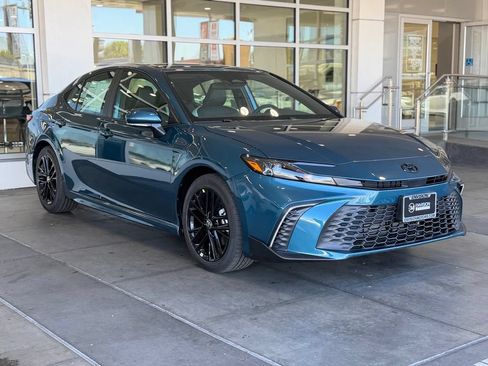 New 2026 Toyota Camry SE FWD image 6