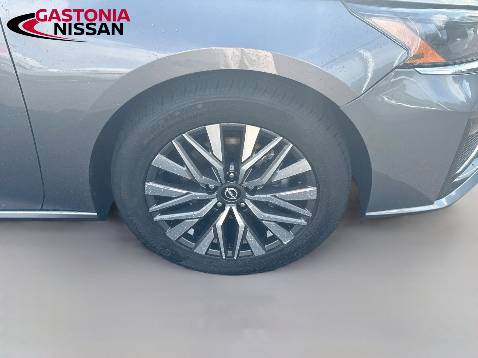 Used 2025 Nissan Altima 2.5 SV FWD image 38