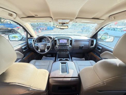 Used 2017 Chevrolet Silverado 1500 LTZ w/ Sport Package AWD/4WD image 26