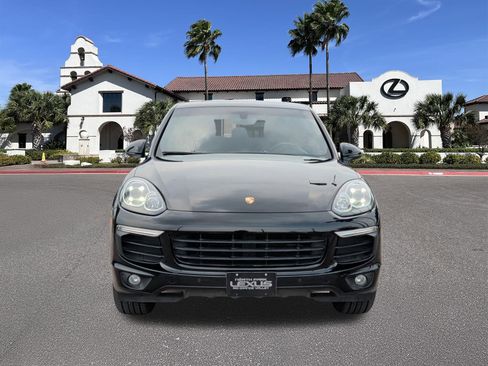 Used 2018 Porsche Cayenne AWD/4WD image 6