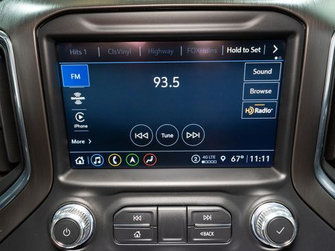 Used 2021 GMC Sierra 1500 AT4 w/ AT4 Premium Package image 22