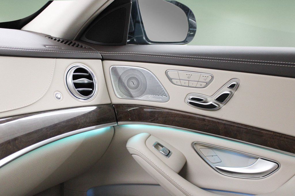 Used 2018 Mercedes-Benz S 560 Sedan image 36