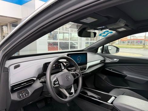 Used 2023 Volkswagen ID.4 Pro S Plus image 8