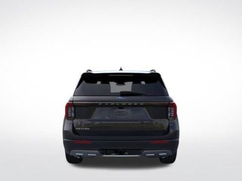 New 2026 Ford Explorer Active w/ Active Comfort Package RWD image 7