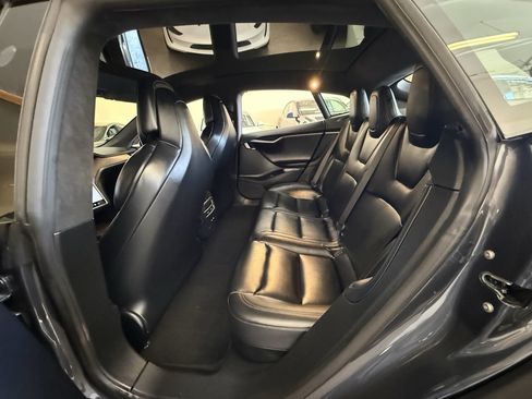 Used 2019 Tesla Model S Long Range AWD/4WD image 23