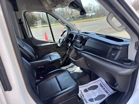 Used 2023 Ford Transit 250 148 High Roof Extended image 27