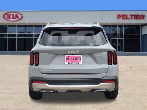 New 2026 Kia Sorento S FWD image 4