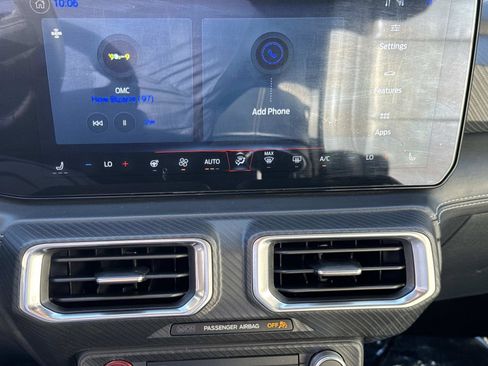 Used 2024 Ford Mustang Premium image 18