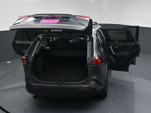 Used 2025 Toyota RAV4 XLE w/ Convenience Package image 23