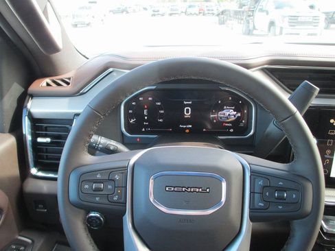 New 2026 GMC Sierra 3500 Denali w/ Denali Reserve Package AWD/4WD image 23