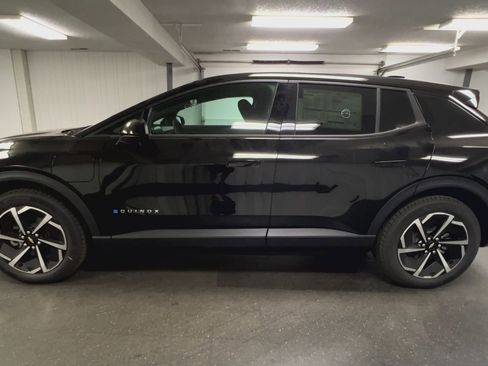 New 2026 Chevrolet Equinox EV LT image 39