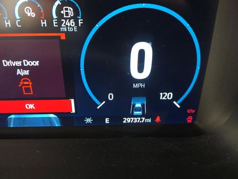 Used 2022 Ford F150 Lariat w/ Equipment Group 502A High image 15