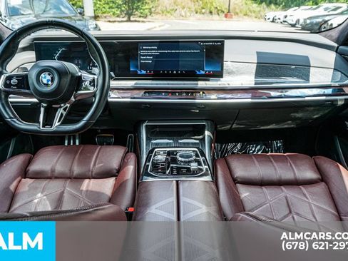 Used 2023 BMW 760i xDrive AWD/4WD image 24