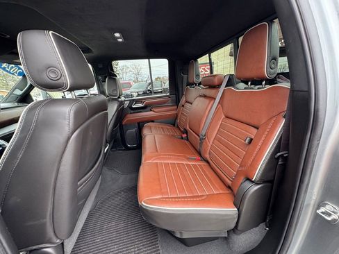 Used 2024 GMC Sierra 3500 Denali Ultimate image 55