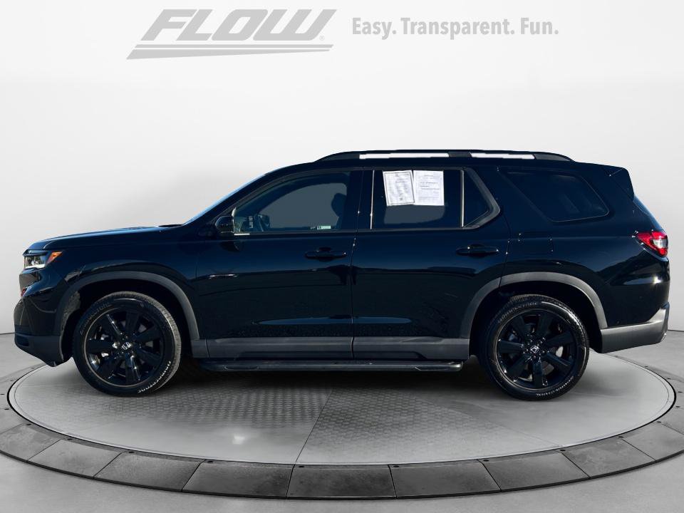 Certified 2025 Honda Pilot Black Edition image 4