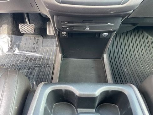 Used 2018 Honda Odyssey EX-L image 21